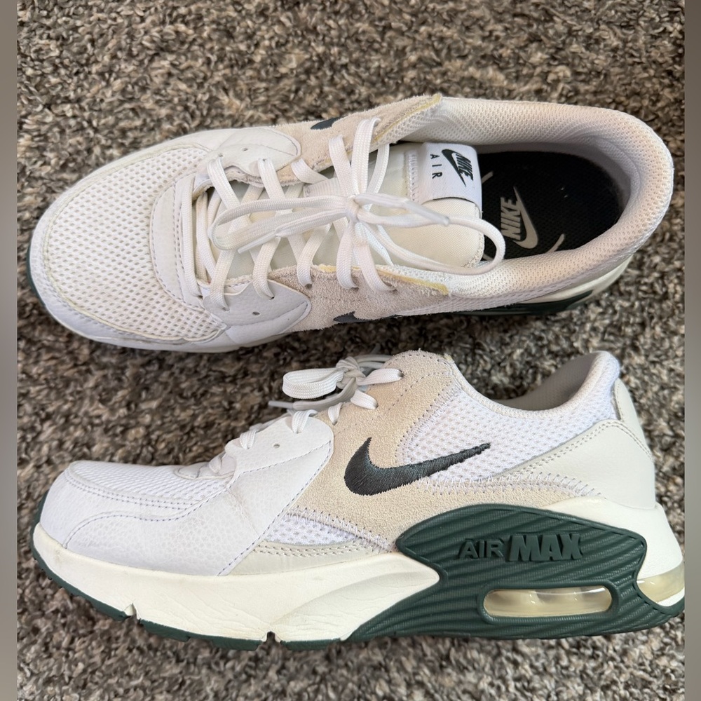 Nike Air Max Excee Women’s Shoes/White & Green/Size 9.5
